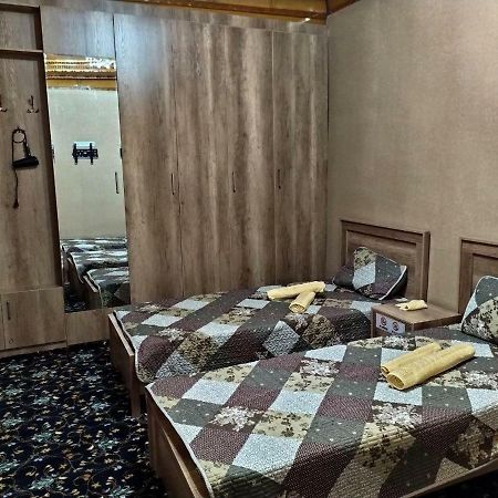 Uvaysiy Family Guest House Marghilon ภายนอก รูปภาพ