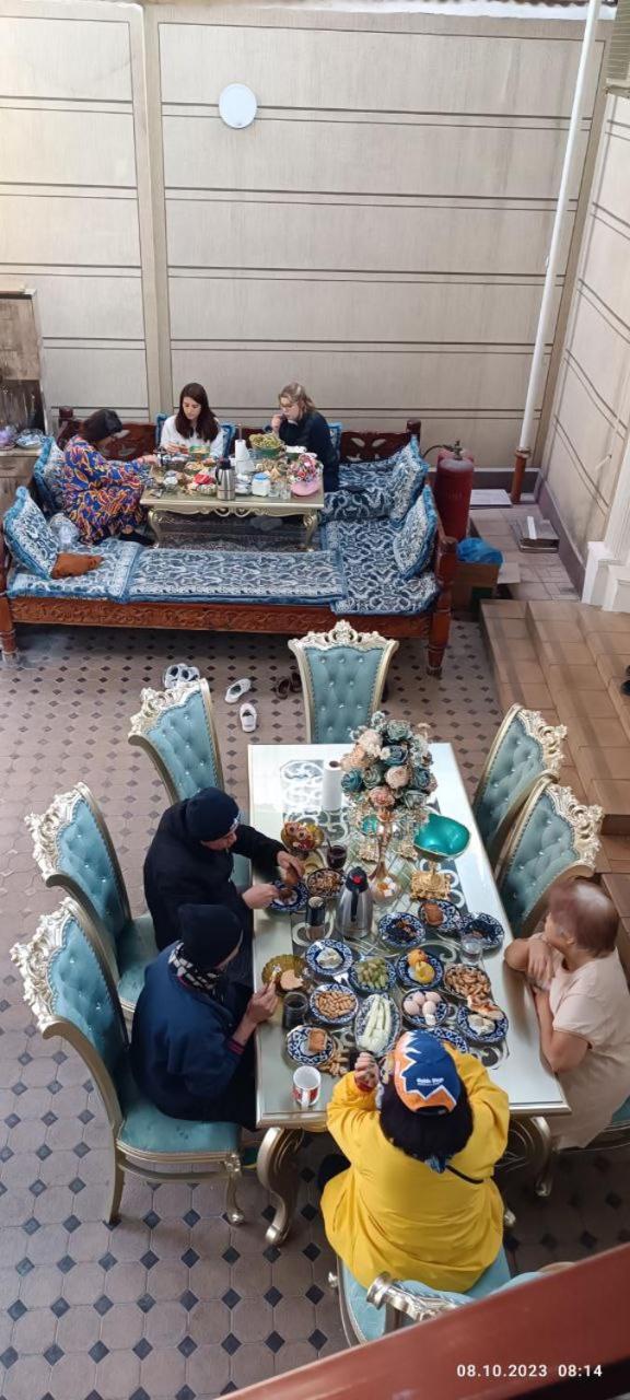 Uvaysiy Family Guest House Marghilon ภายนอก รูปภาพ