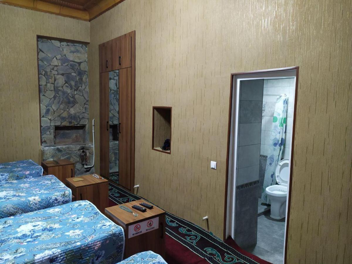 Uvaysiy Family Guest House Marghilon ภายนอก รูปภาพ